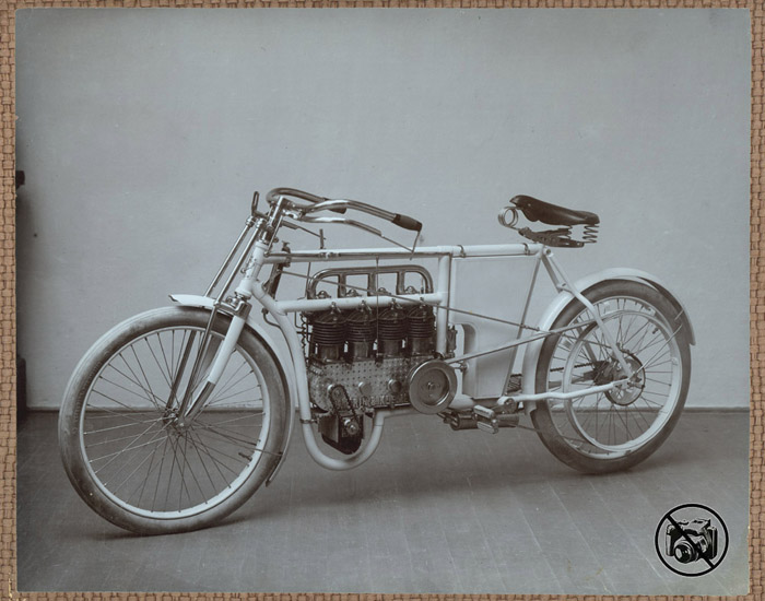 Laurin Klement vierzylinder 1904